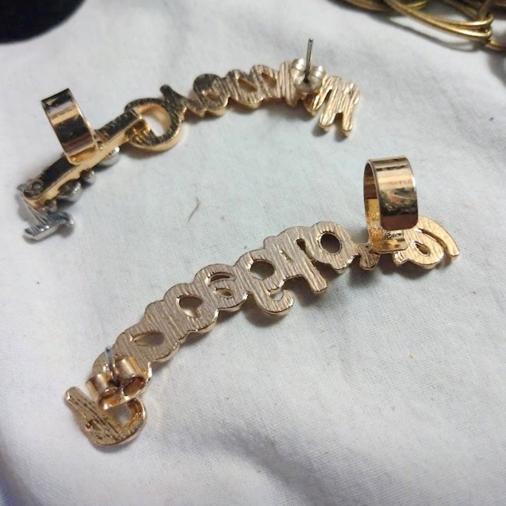 Gold-Tone Jewelry Lot 7pc Quiet Luxury Maximalist Layering Monet Victoria Secret - Picture 9 of 12